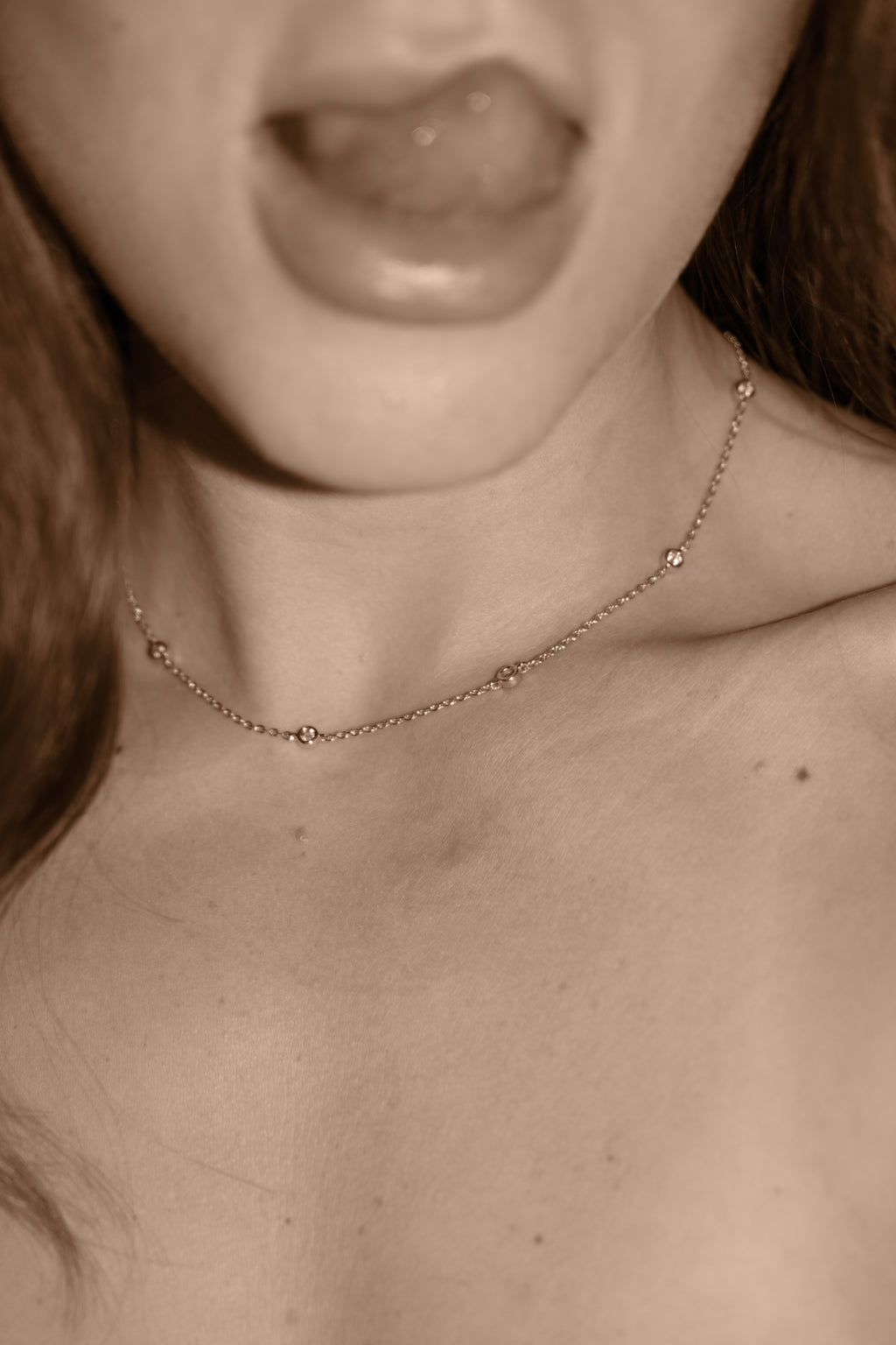 Uma Legorreta Pépite Single Necklace
Platinum and Diamonds worn by model, editorial